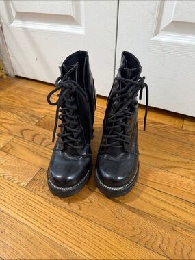 Jeffrey Campbell Black Lace-Up Platform Combat Boots